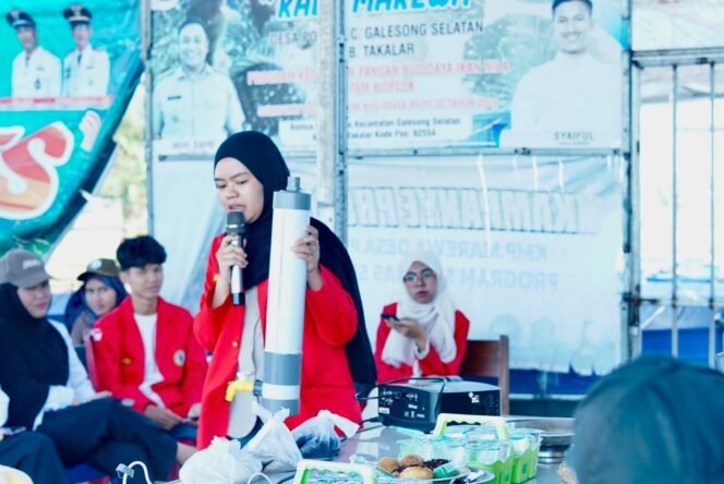 
					Air Bersih Jadi Kunci Cegah Stunting, Mahasiswa FK Unhas Latih Warga Desa Popo Membuat Filter Air Sederhana