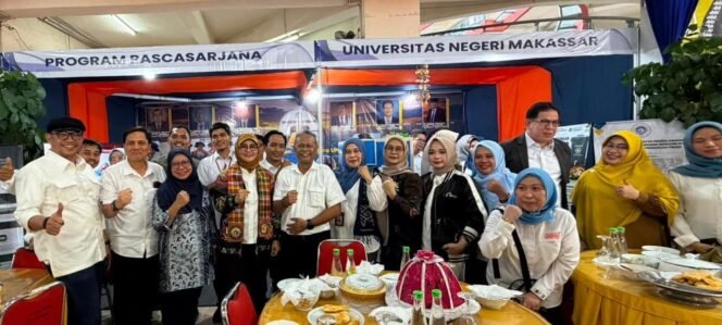 
					PLt Rektor UNM Apresiasi Inovasi Mahasiswa Pascasarjana, dari Alat Musik Limbah hingga IoT Pertanian