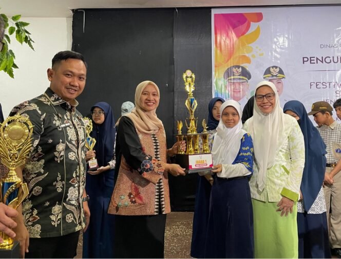 
					Enam Pelajar Makassar Lolos FLS3N Nasional 2026, Wali Kota Siapkan Beasiswa Prestasi