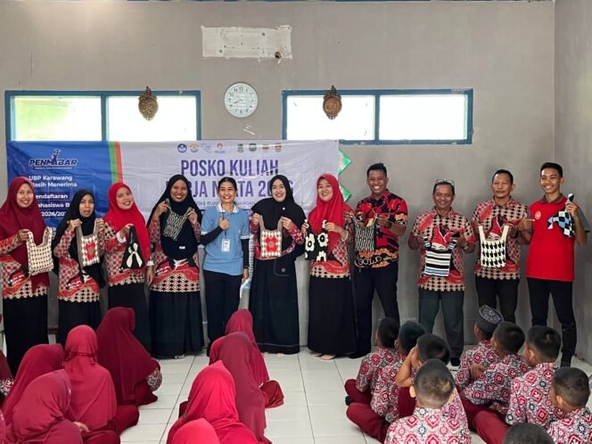 
					Mahasiswi Karawang Rela KKN di Gowa, Bangun Bank Sampah dan Ajarkan Anak SD Peduli Lingkungan