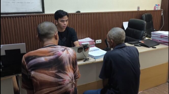 
					Lupa Ambil HP di Laci Motor Saat Pesan Makanan, Mahasiswi di Gowa Jadi Korban Pencurian