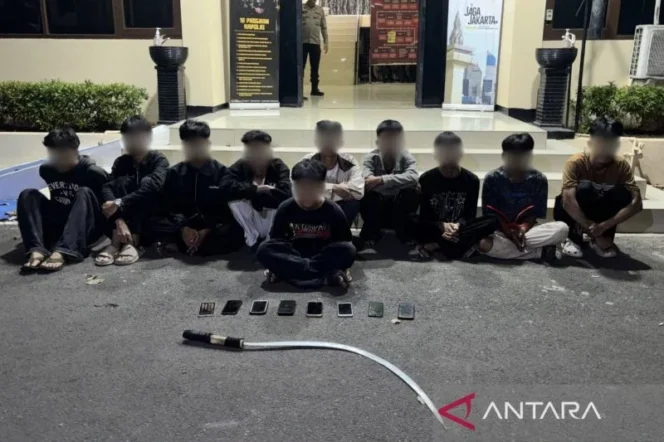 
					Polisi Amankan 18 Pemuda Terduga Pelaku Tawuran di Jakarta Timur