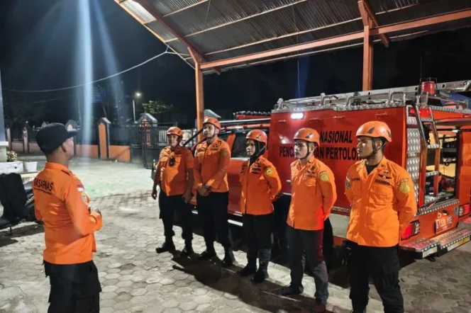 
					Kantor SAR Padang Kerahkan Personel Tangani Banjir Bandang di Kabupaten Solok