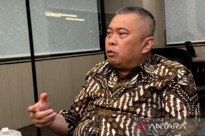 
					Menhub Pastikan Layanan Penyeberangan Selat Sunda Tetap Beroperasi Normal Pascaerupsi Anak Krakatau