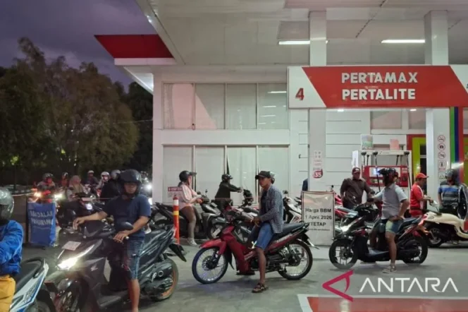 
					Antrean BBM Masih Panjang, Pemkab Jember Terapkan WFH dan Sekolah Daring