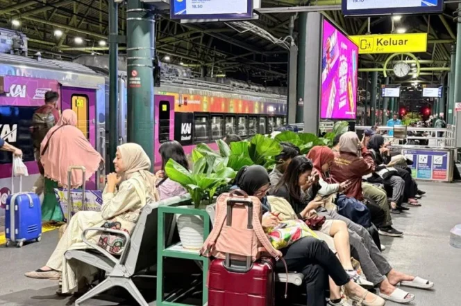 
					KAI Tambah Layanan Kereta Api Menuju Jakarta Antisipasi Peningkatan Mobilitas Masyarakat