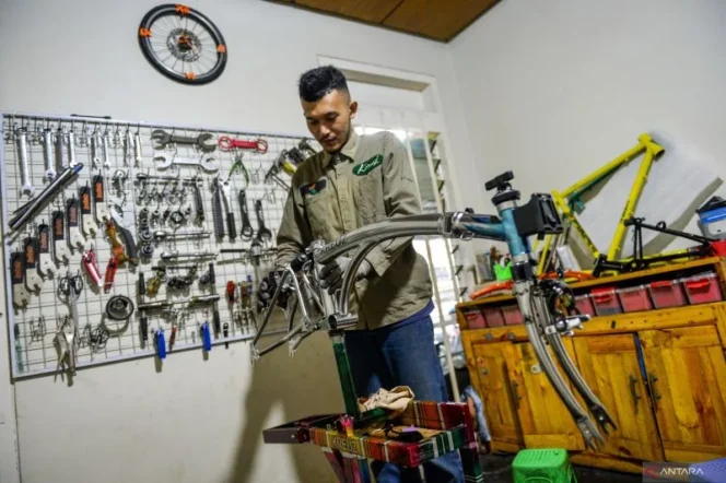 
					Tren Bersepeda 2026: Eksplorasi Bikepacking hingga Budaya Gowes Komunitas yang Kian Marak