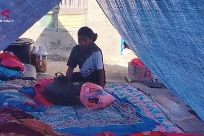 
					Pasca Masa Tanggap Darurat, Warga Palue Sikka Masih Kesulitan Air Bersih