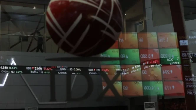 
					Asing Lepas Saham Perbankan, IHSG Terkoreksi di Sesi Pertama Kamis Ini