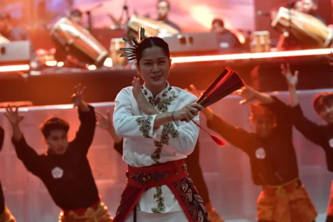 
					Pencak Silat Tampil Memukau dalam Sajian The World Heritage Showcase di Indonesia Sport Summit 2026