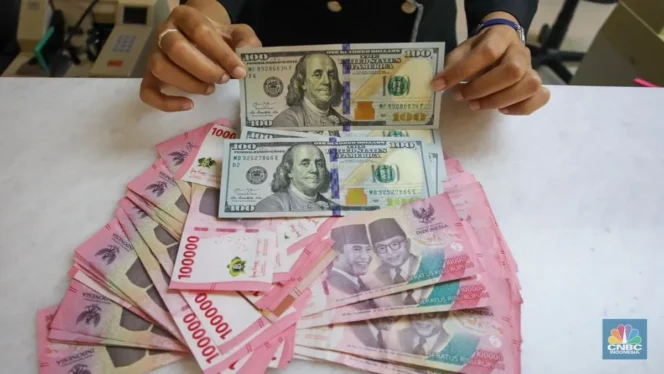 
					Rupiah Ditutup Melemah ke Rp17.530 per Dolar AS Akibat Tekanan Harga Minyak
